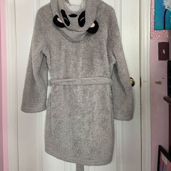 Fluffy Bear Robe - Picture 3 of 6